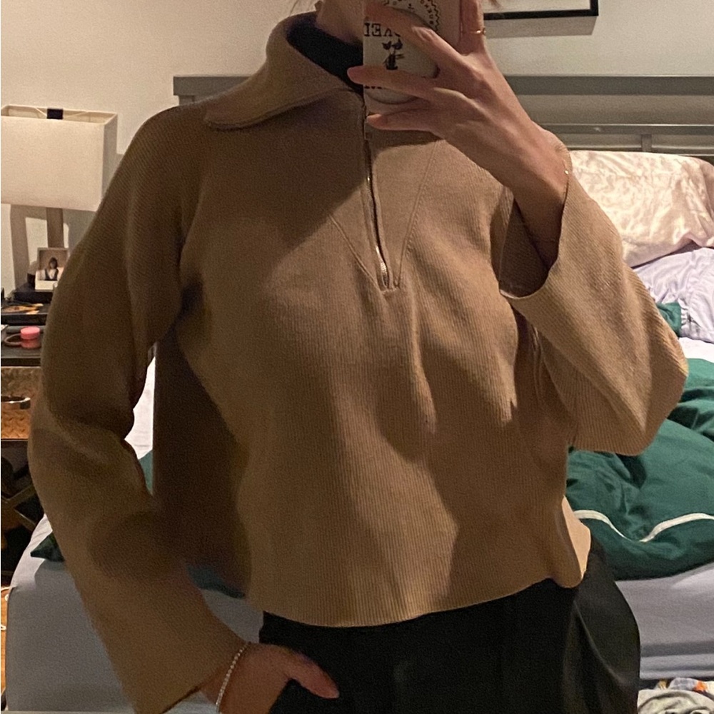 Aritzia camel pullover